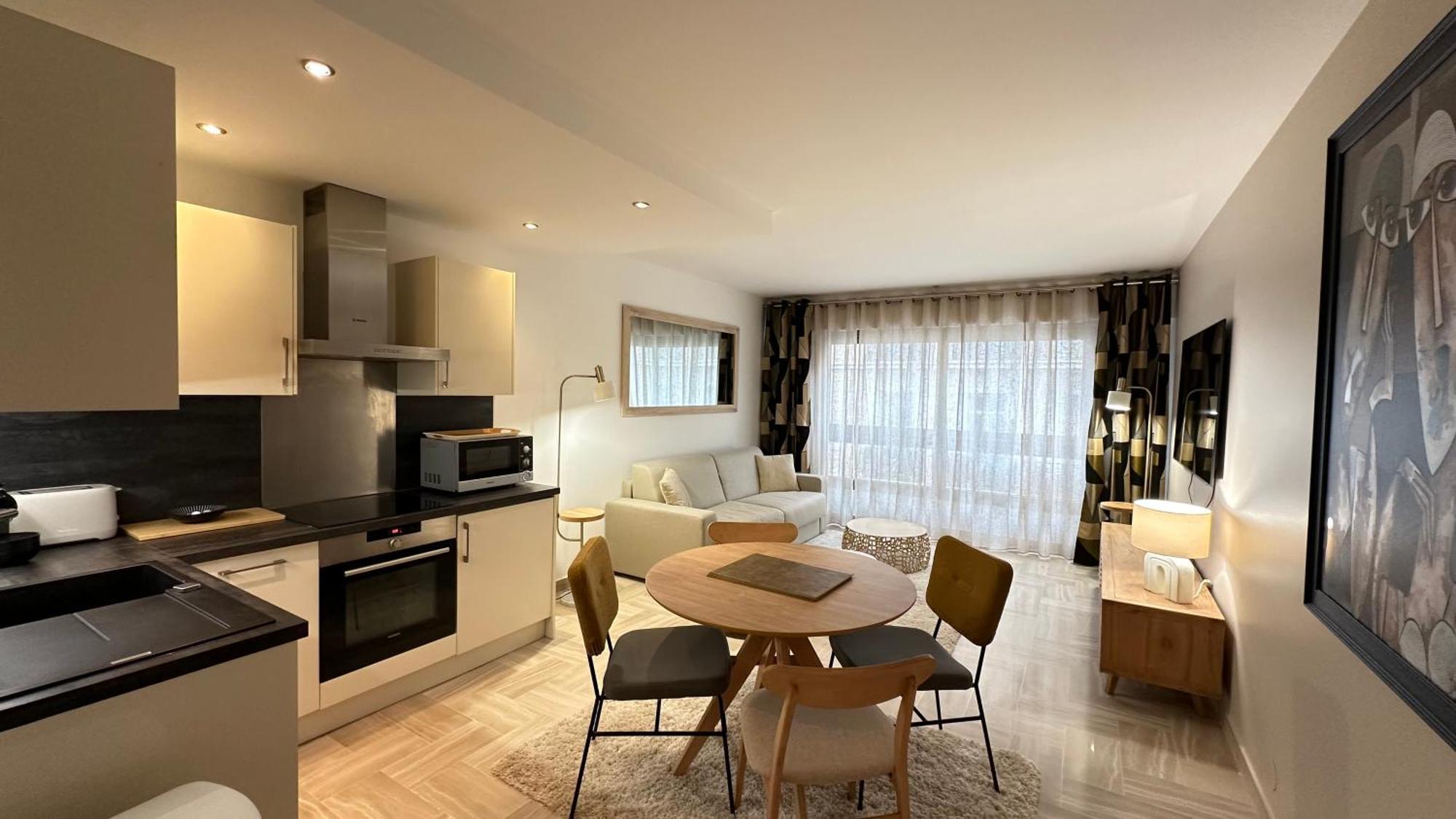 Gray D'albion Croisette, 4 Personnes Appartement *